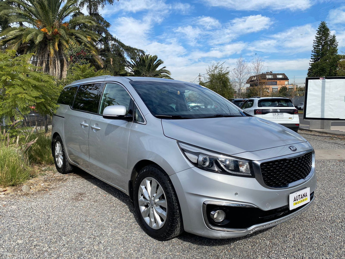 KIA GRAND CARNIVAL DIESEL LIMITED 2018