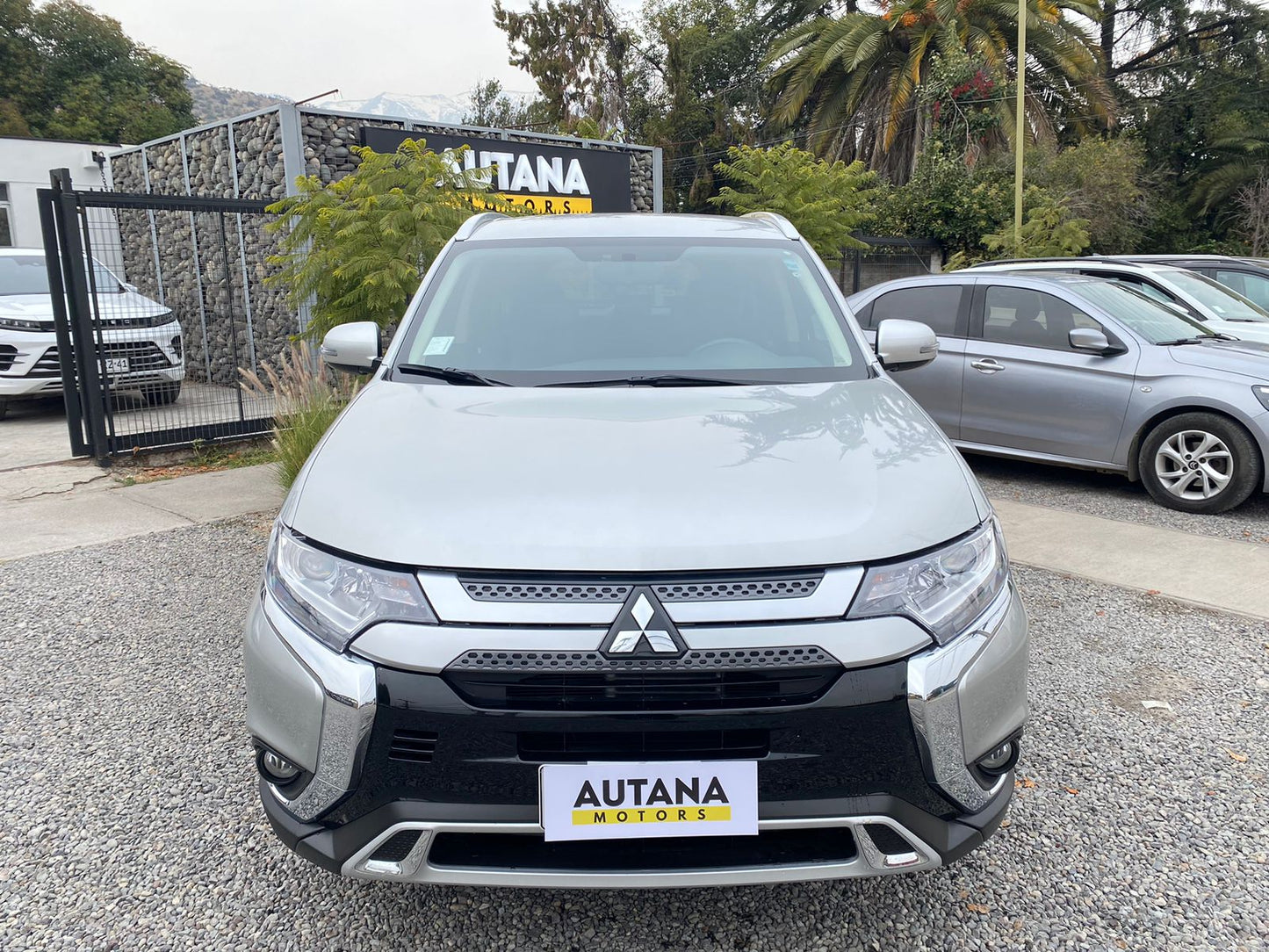 MITSUBISHI OUTLANDER AUT. 2023