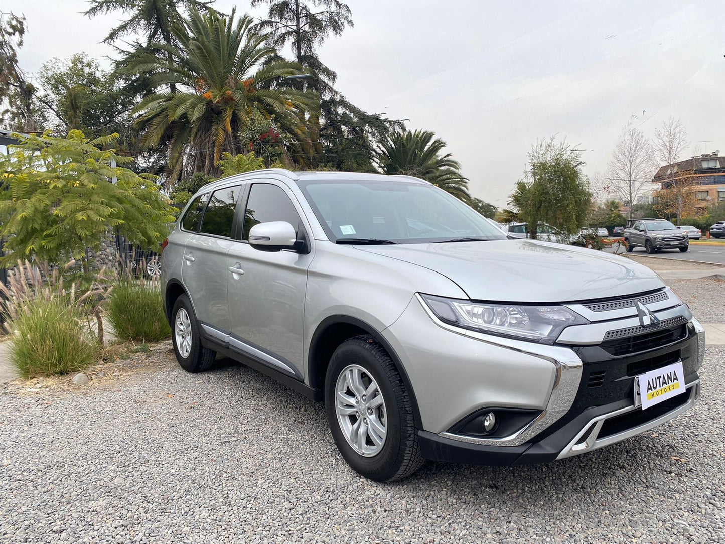 MITSUBISHI OUTLANDER AUT. 2023