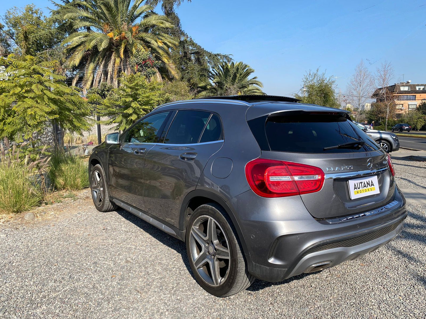 MERCEDES GLA 250 AMG TECHO PANORAMICO