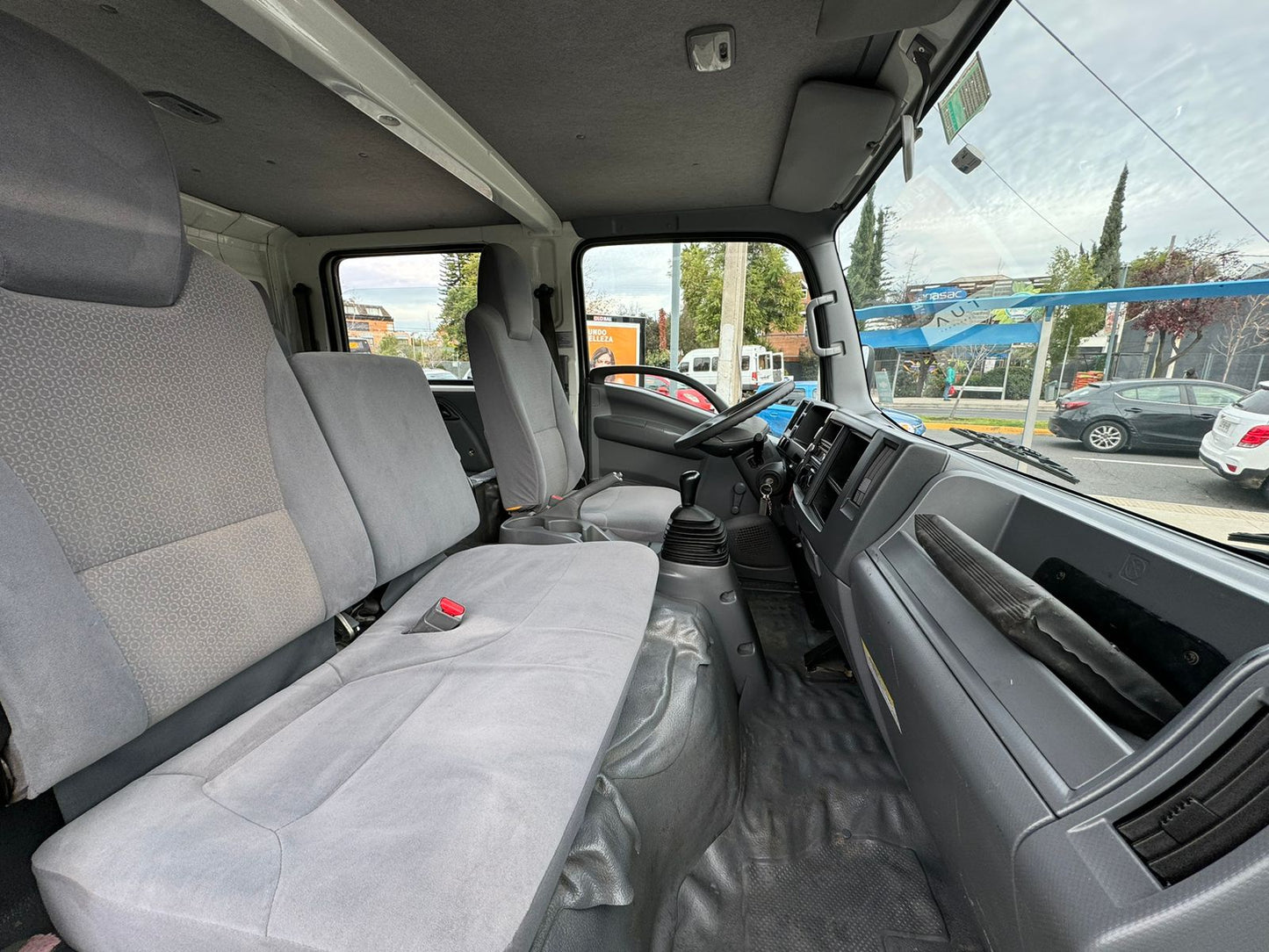 CHEVROLET ISUZU NPR 816 CREW CAB 2019