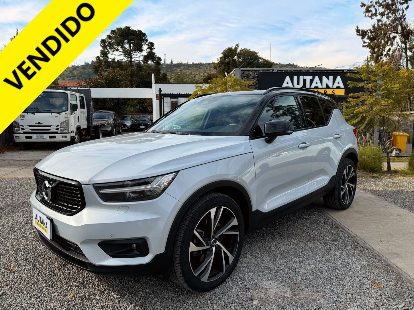 VOLVO XC40 T5 R-Design 2021