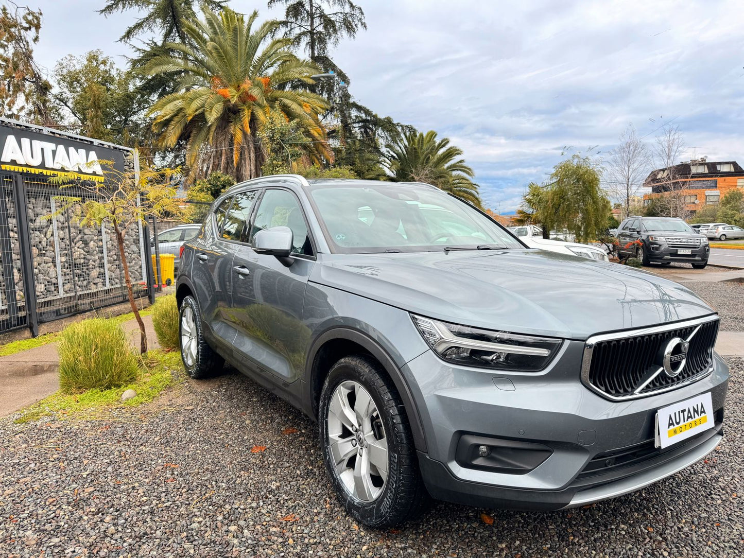 VOLVO XC40 MOMENTUM T4 2019