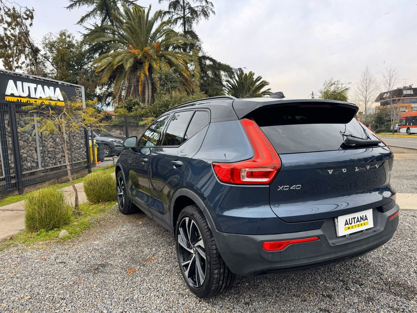 VOLVO XC40 MILD HYBRID B5 AWD ULTIMATE R-DESIGN KIT POLESTAR