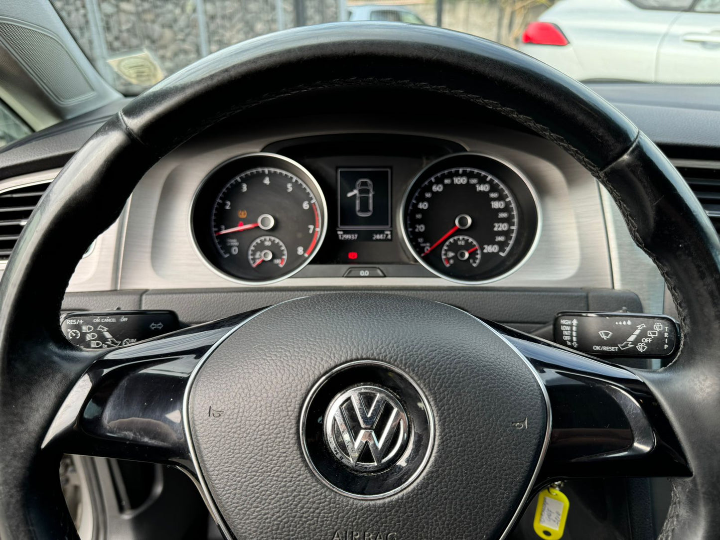 VOLKSWAGEN GOLF 1.6 2016