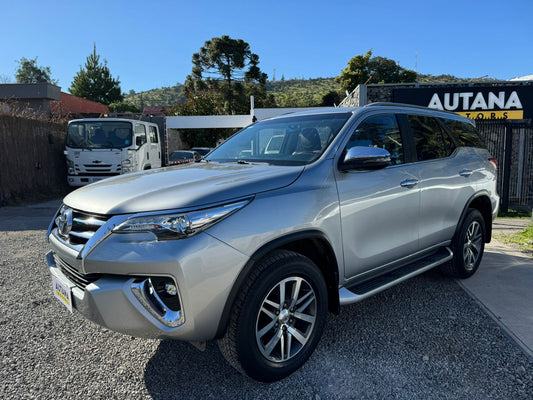 TOYOTA FORTUNER SRX 2018