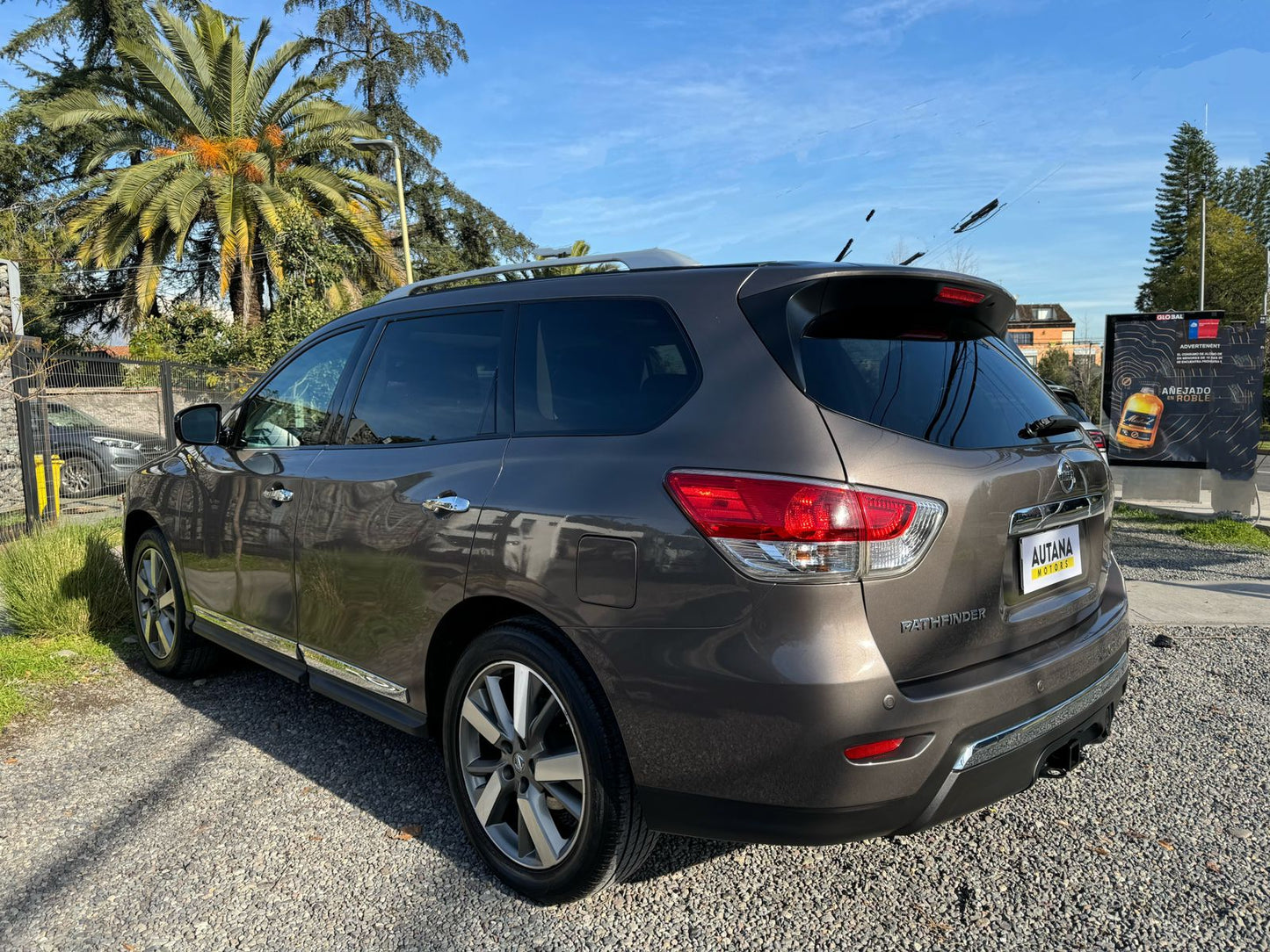 NISSAN PATHFINDER EXCLUSIVE 2014