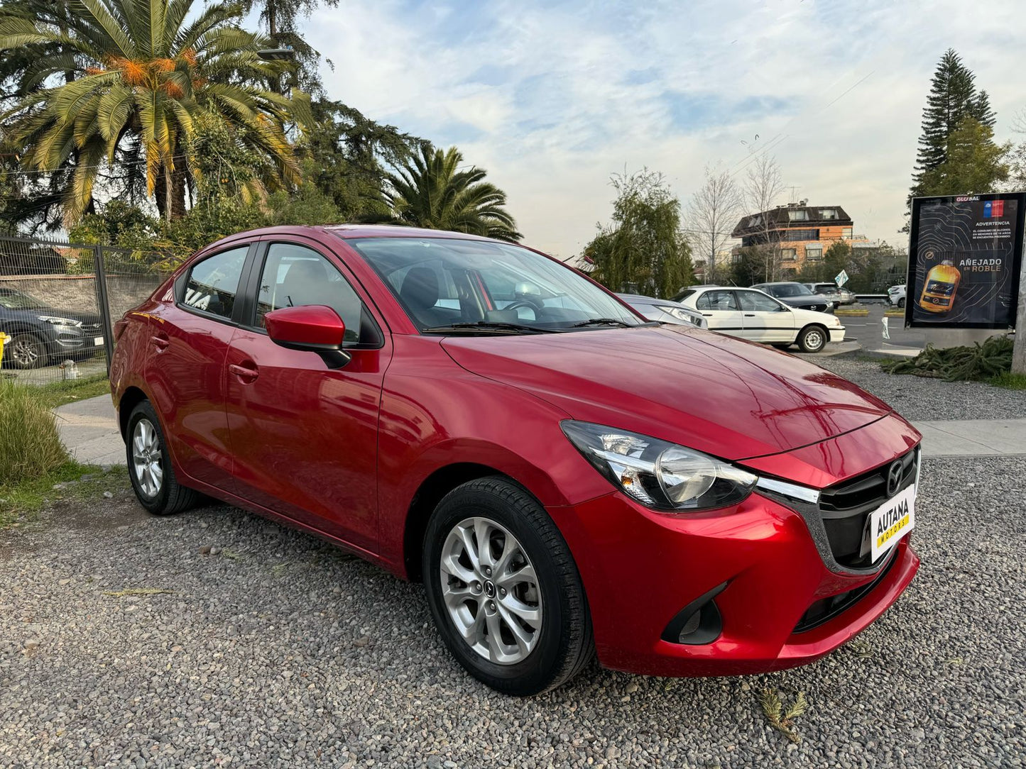 MAZDA 2 SEDAN AUTOMATICO 2017