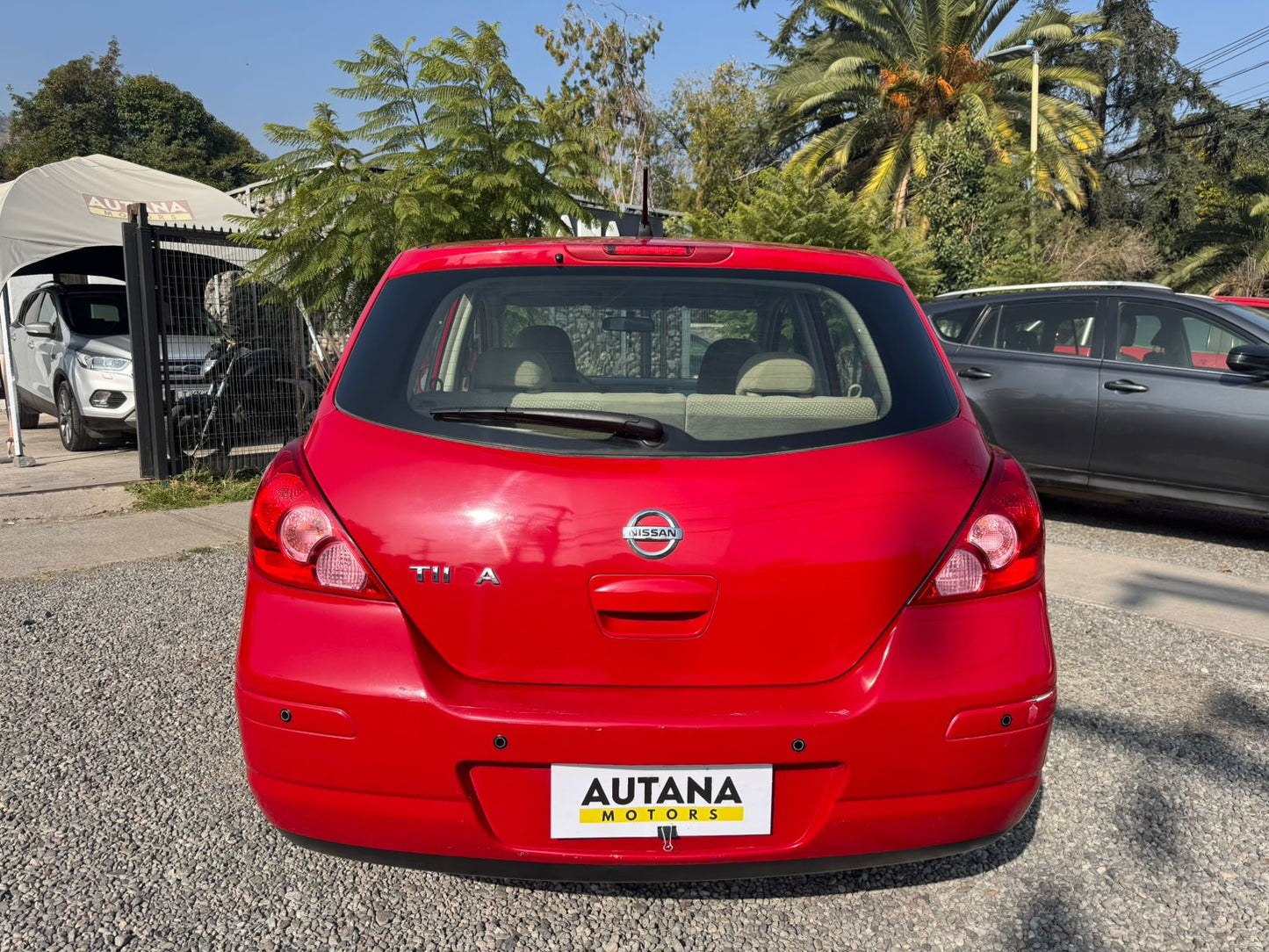 2014 NISSAN TIIDA AUTOMÁTICO SOLO 63.000 km