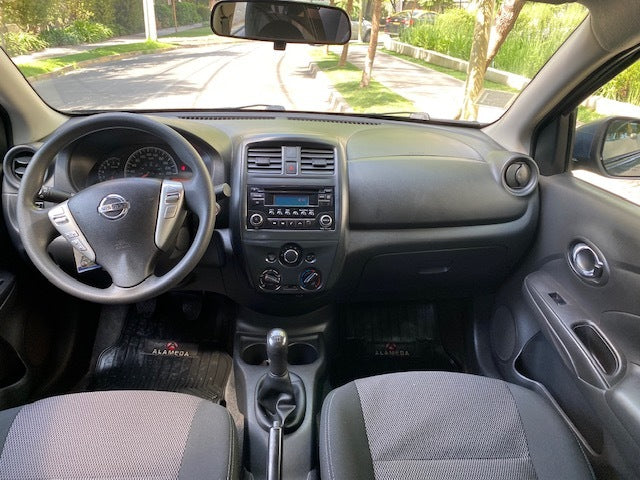 NISSAN VERSA 2016 - Vendido