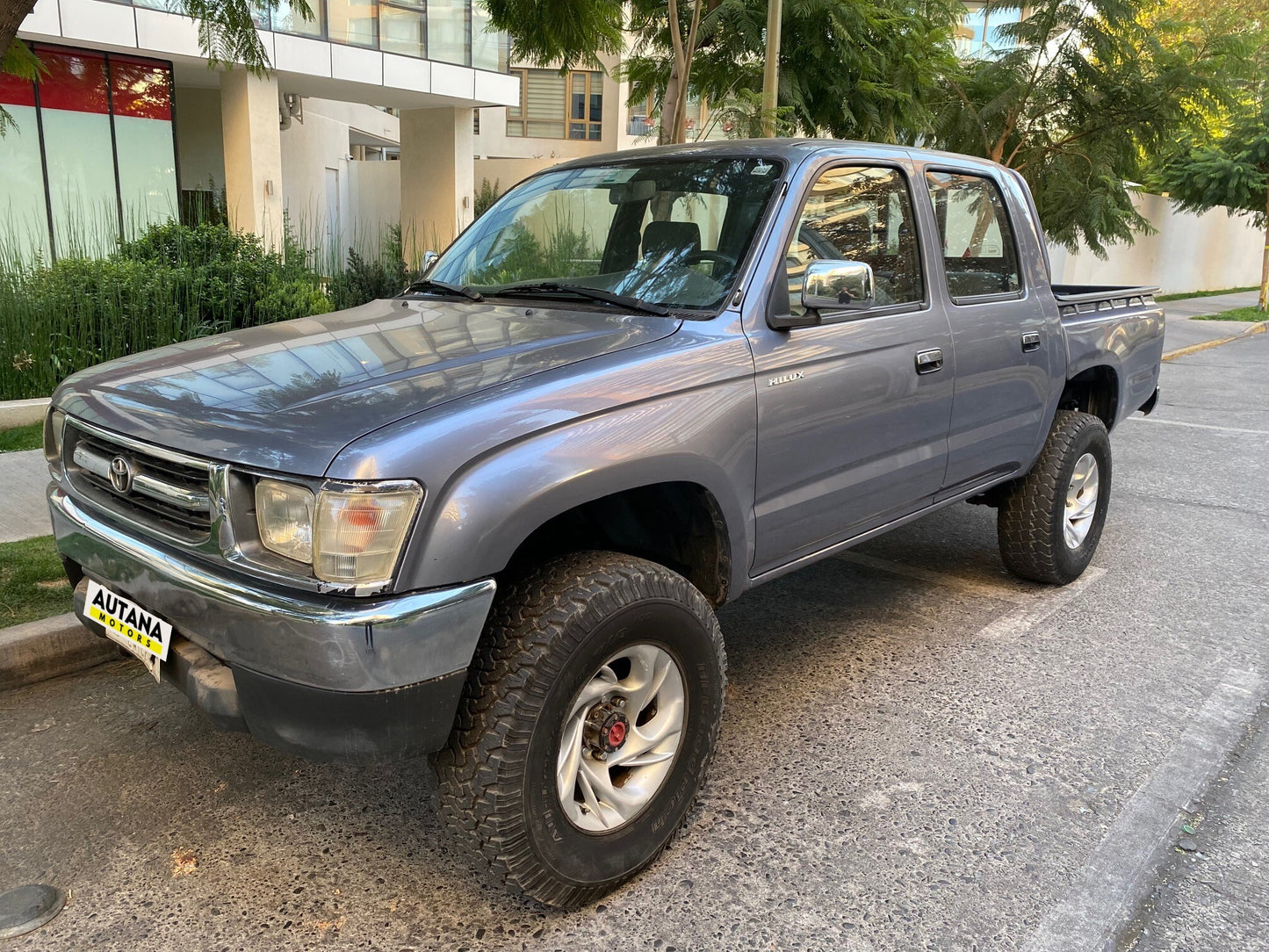 TOYOTA HILUX 1998 - Vendido