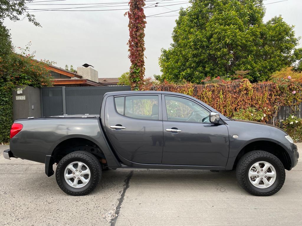 MITSUBISHI L200 2015 - VENDIDA