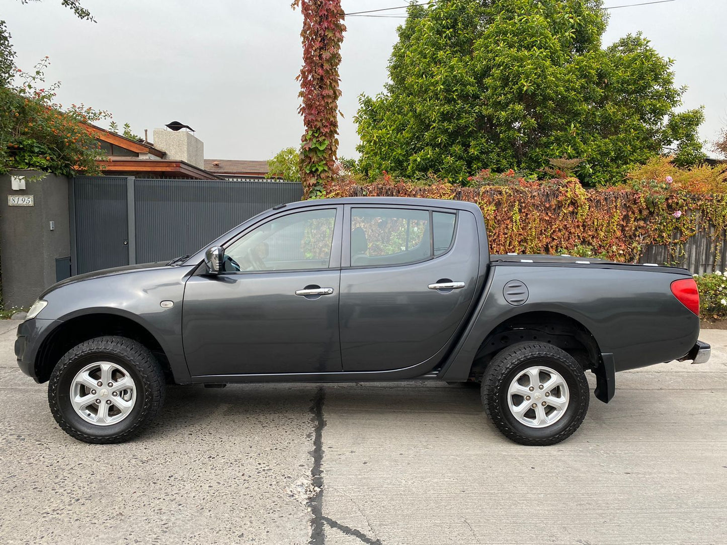 MITSUBISHI L200 2015 - VENDIDA