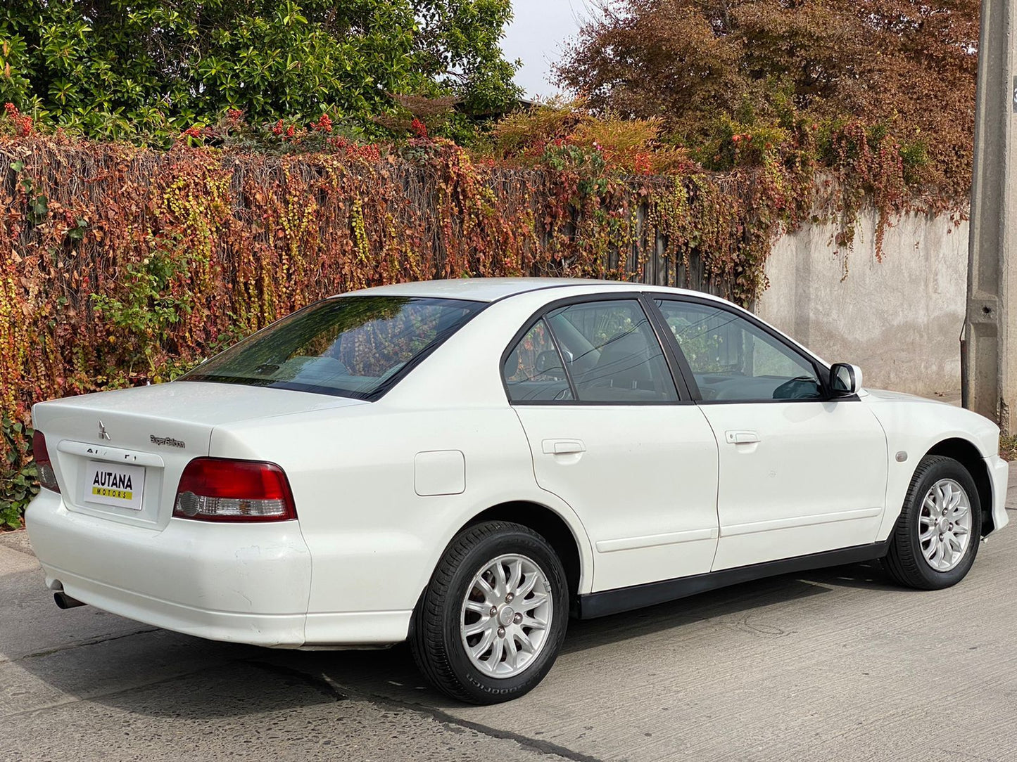 MITSUBISHI GALANT 2005 - Vendido