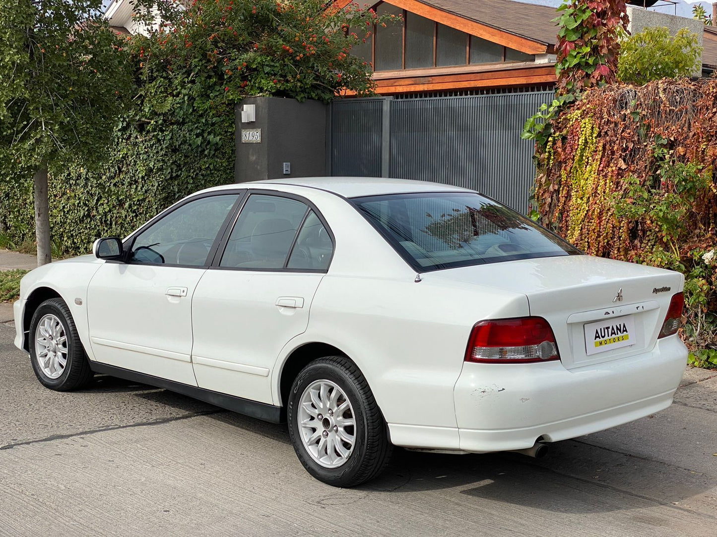 MITSUBISHI GALANT 2005 - Vendido