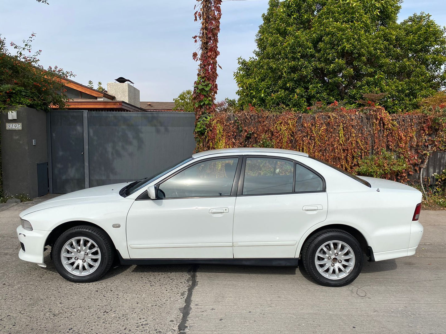 MITSUBISHI GALANT 2005 - Vendido