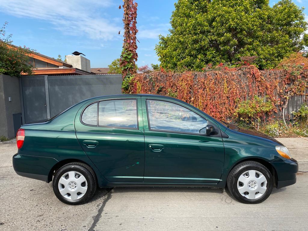 TOYOTA YARIS 2000 - Vendido