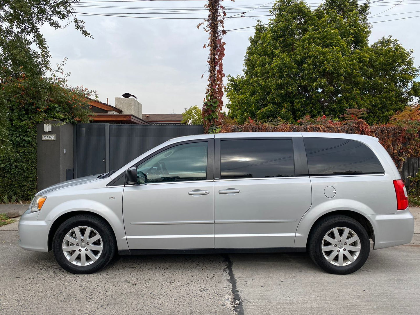 CHRYSLER TOWN COUNTRY 2012 - Vendido