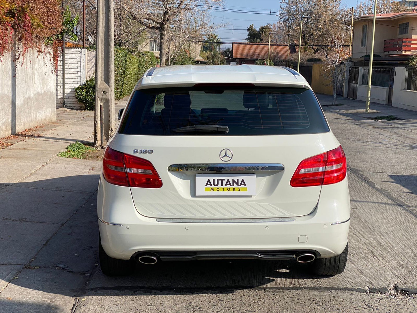 MERCEDES-BENZ B 180 2014 - Vendido