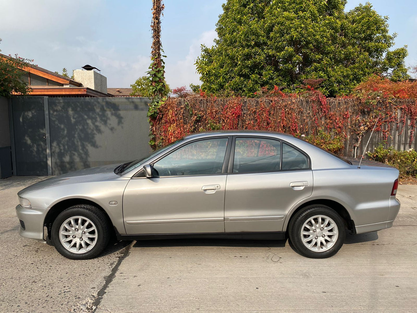 MITSUBISHI GALANT 2006 - Vendido