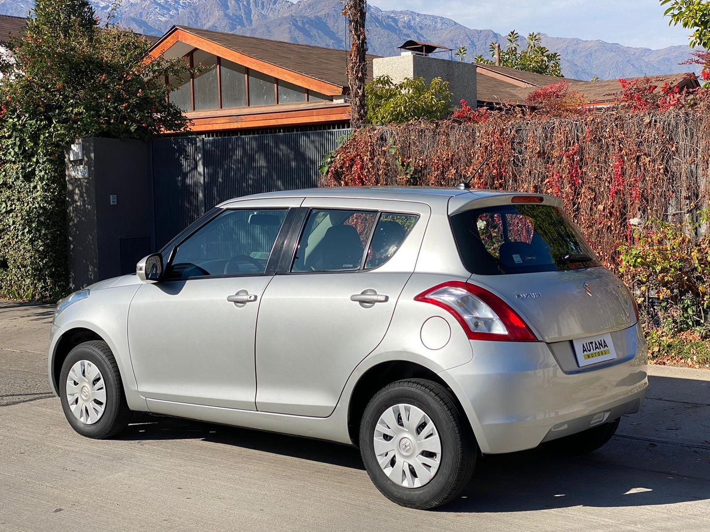 SUZUKI SWIFT 2014 - Vendido