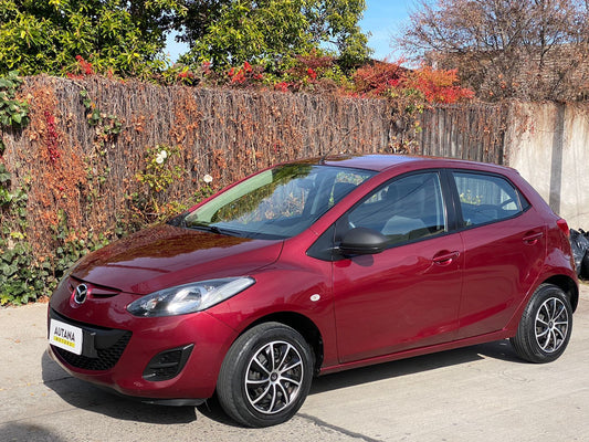 MAZDA 2 2013 - VENDIDO