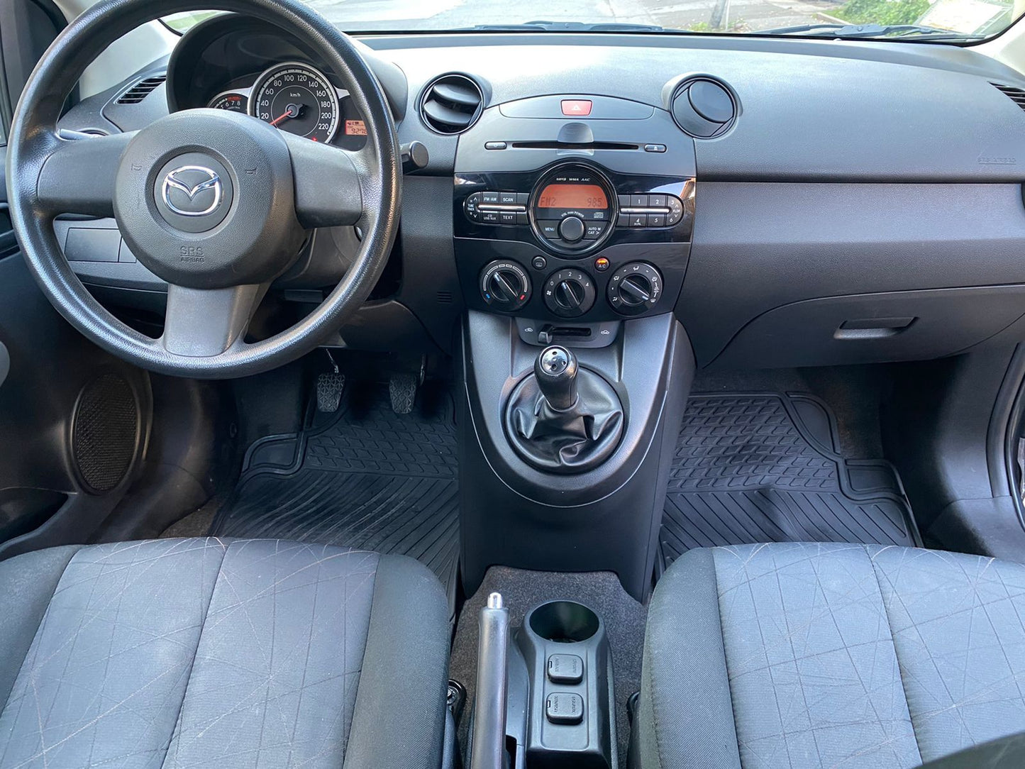 MAZDA 2 2014 - VENDIDO