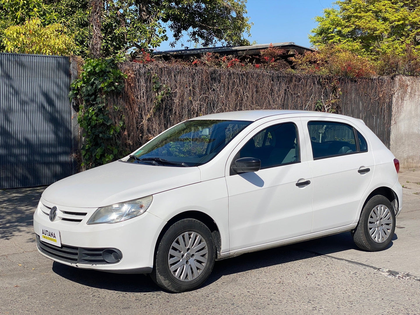 VOLKSWAGEN GOL 2011 - VENDIDO