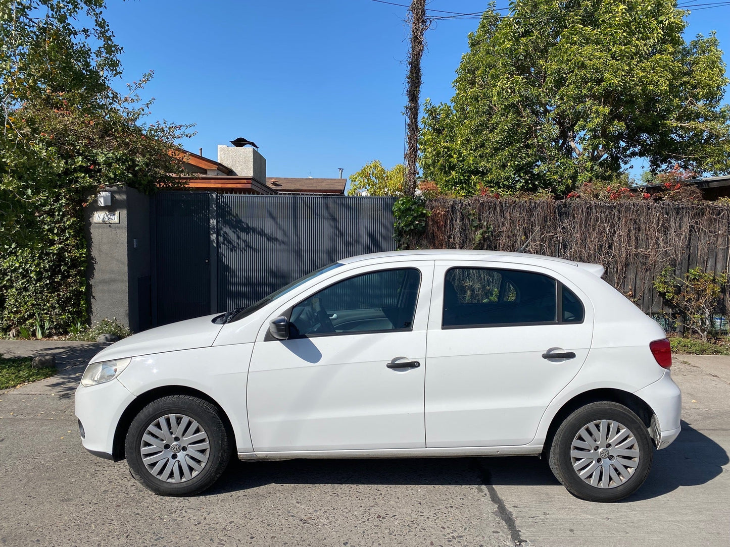 VOLKSWAGEN GOL 2011 - VENDIDO