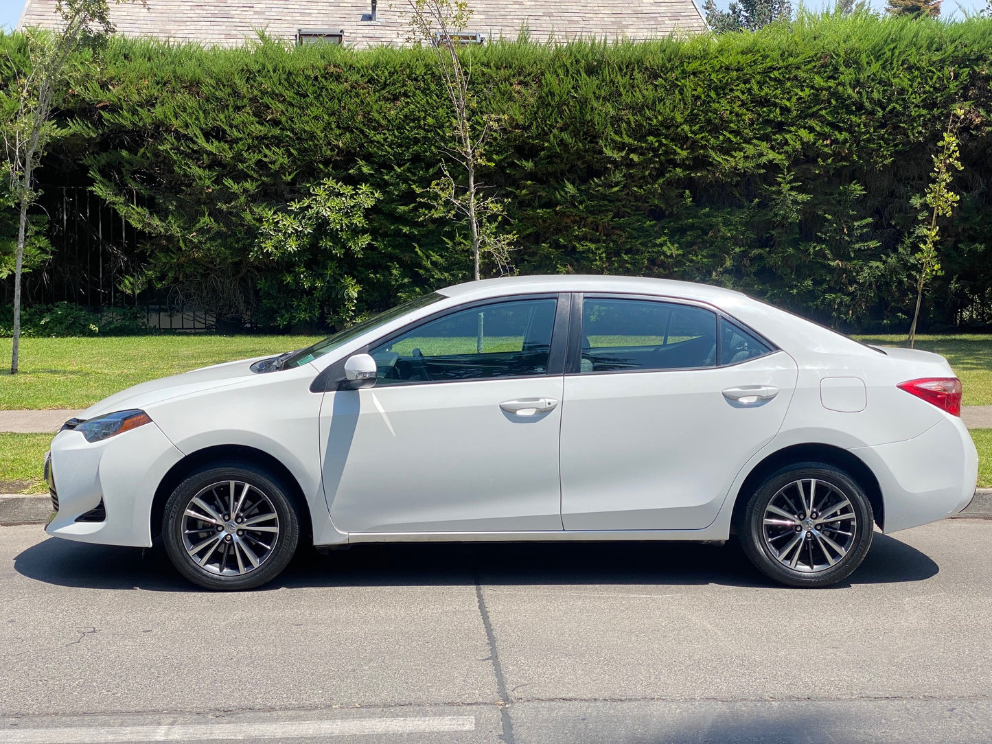 TOYOTA COROLLA AUTOMATICO FULL 2018