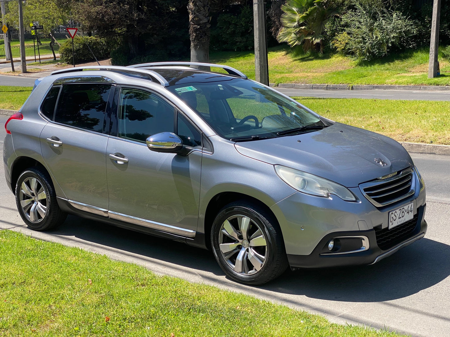 PEUGEOT 2008 DIESEL 2014