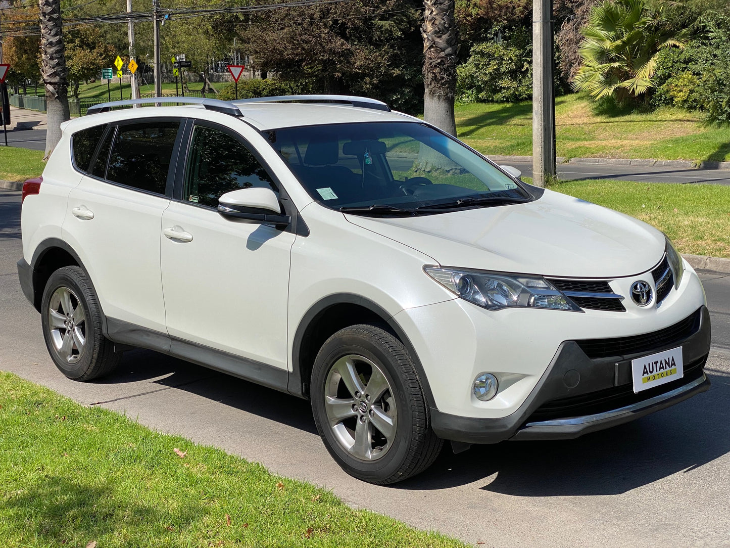 TOYOTA RAV4 2015